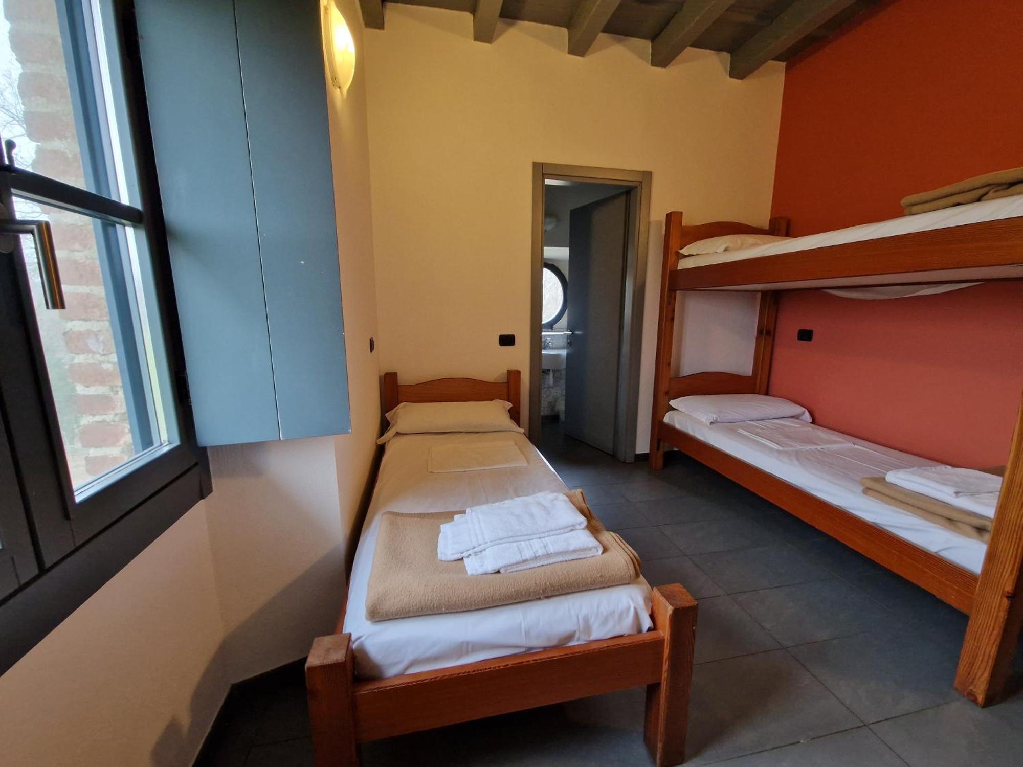 B&B E Ostello, Parco Di Monza, Cascina Costa Alta エクステリア 写真