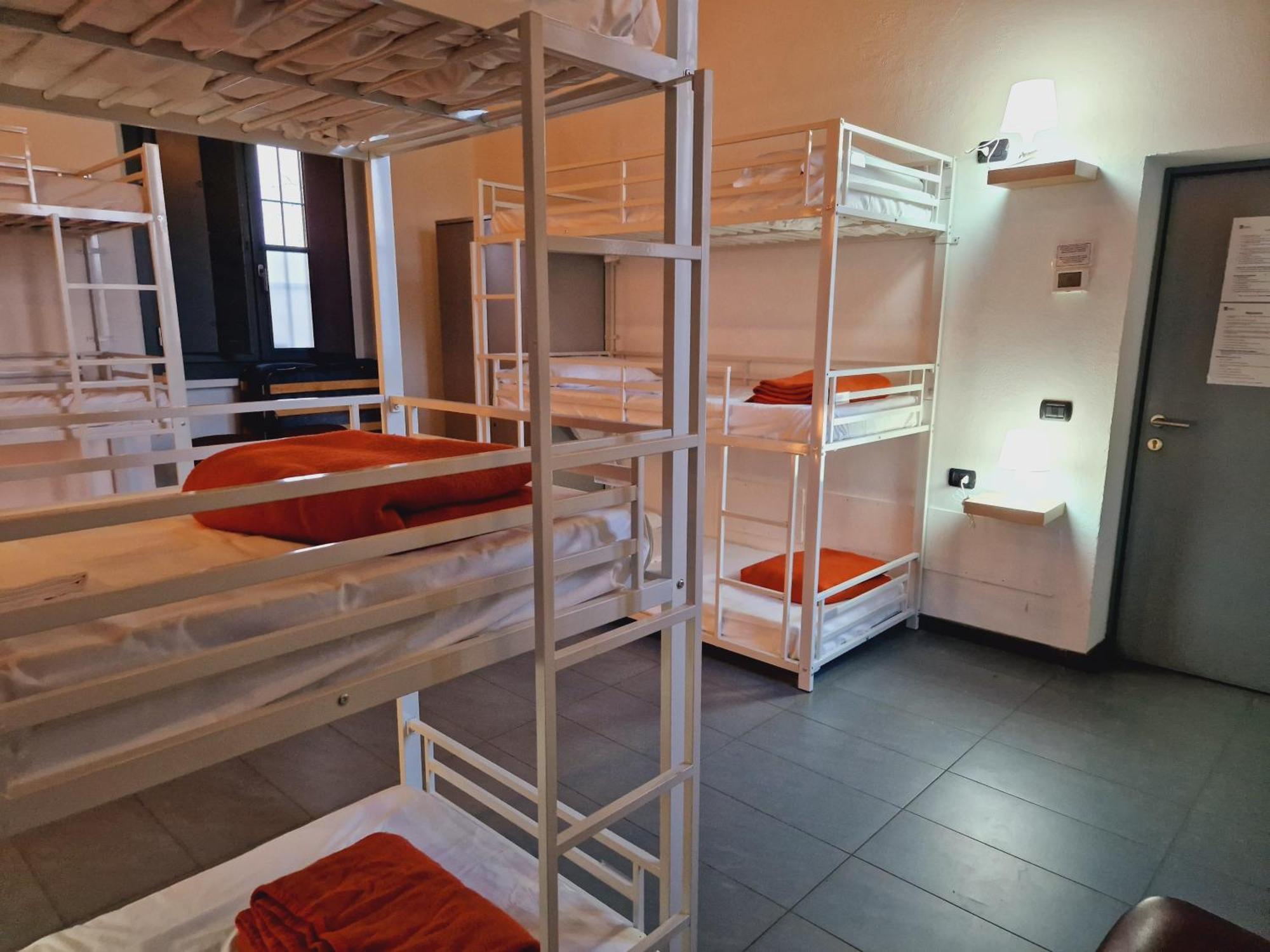B&B E Ostello, Parco Di Monza, Cascina Costa Alta エクステリア 写真
