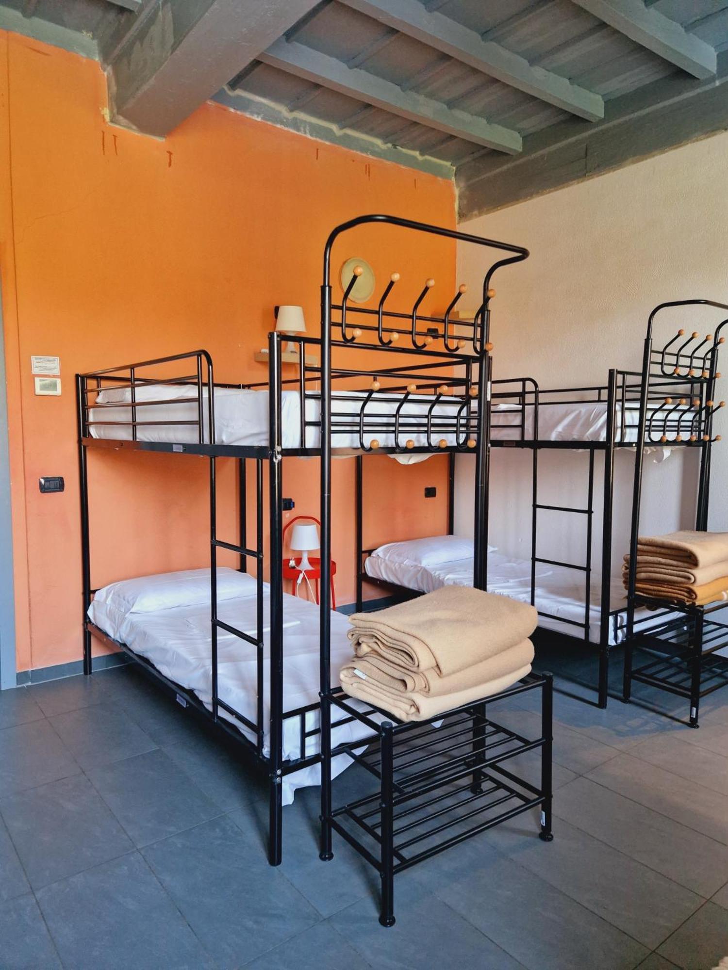 B&B E Ostello, Parco Di Monza, Cascina Costa Alta エクステリア 写真