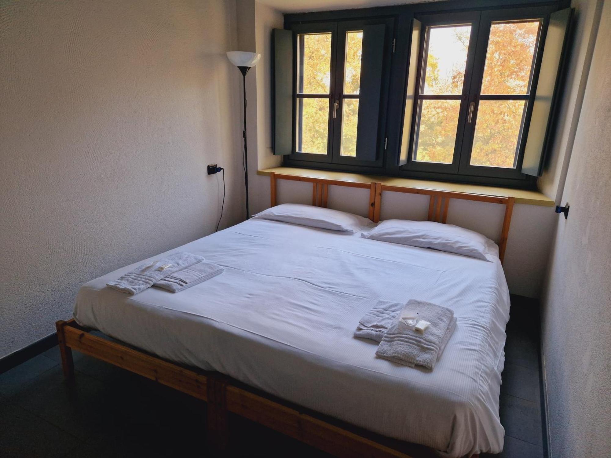 B&B E Ostello, Parco Di Monza, Cascina Costa Alta エクステリア 写真