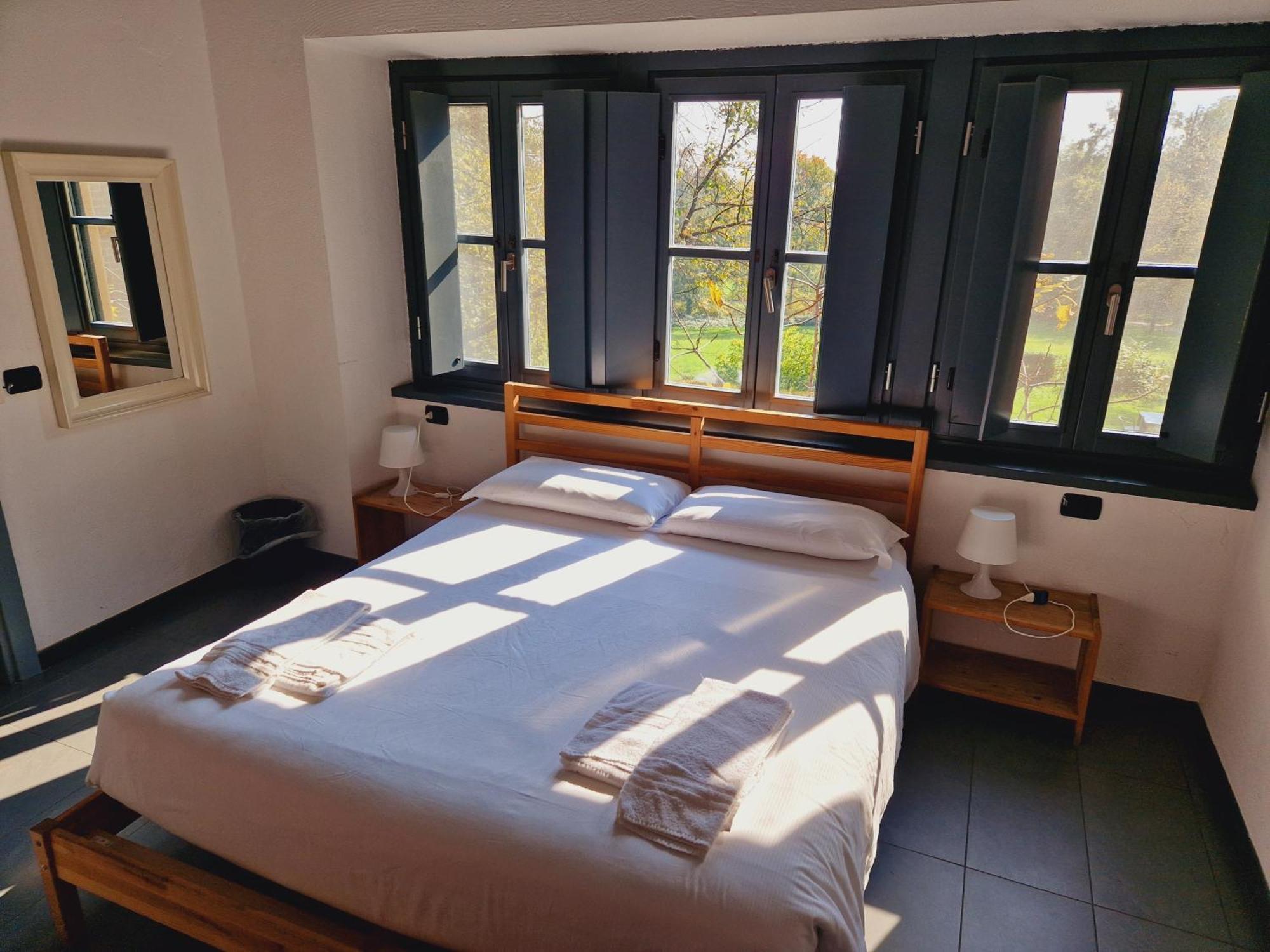 B&B E Ostello, Parco Di Monza, Cascina Costa Alta エクステリア 写真